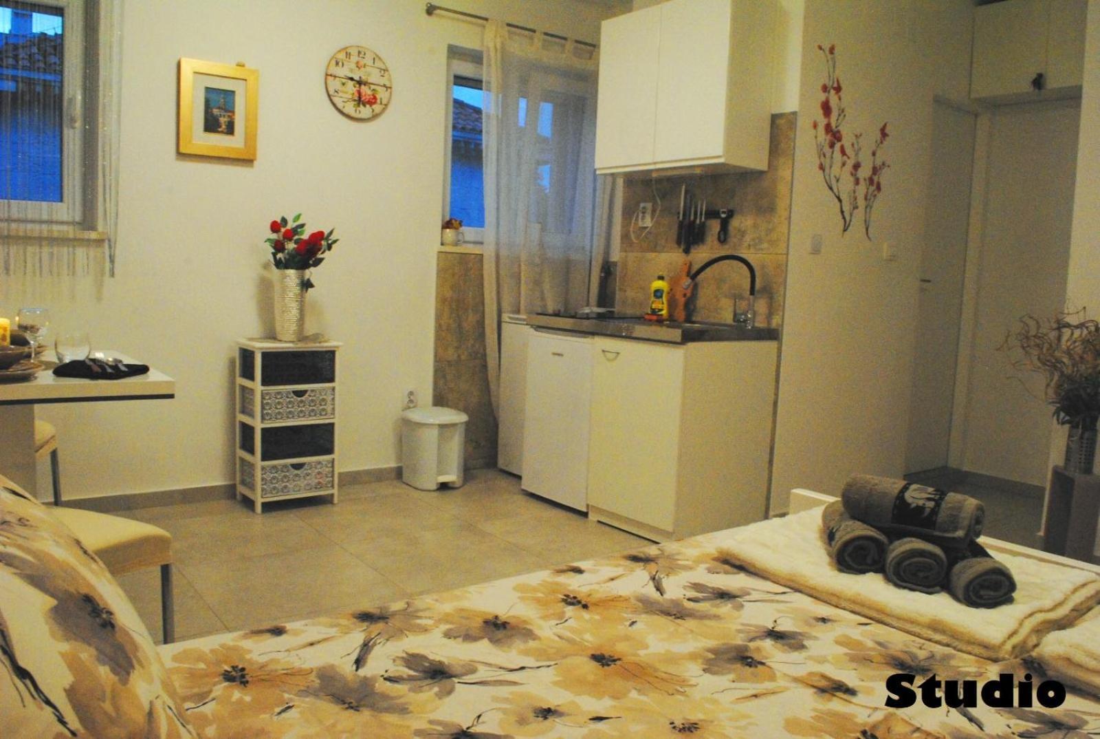 Sunshower Apartment And Studio Σπλιτ Εξωτερικό φωτογραφία