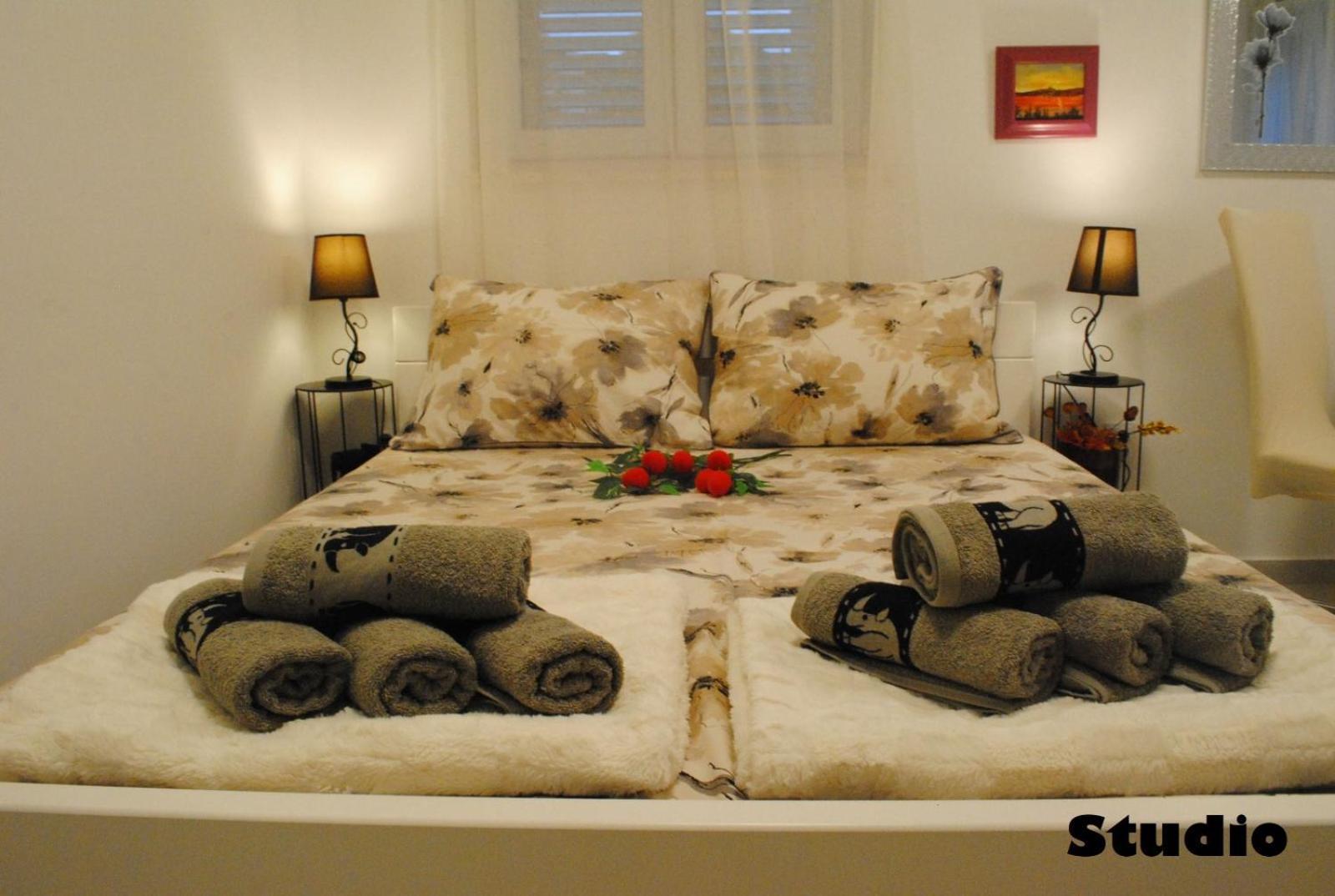 Sunshower Apartment And Studio Σπλιτ Εξωτερικό φωτογραφία